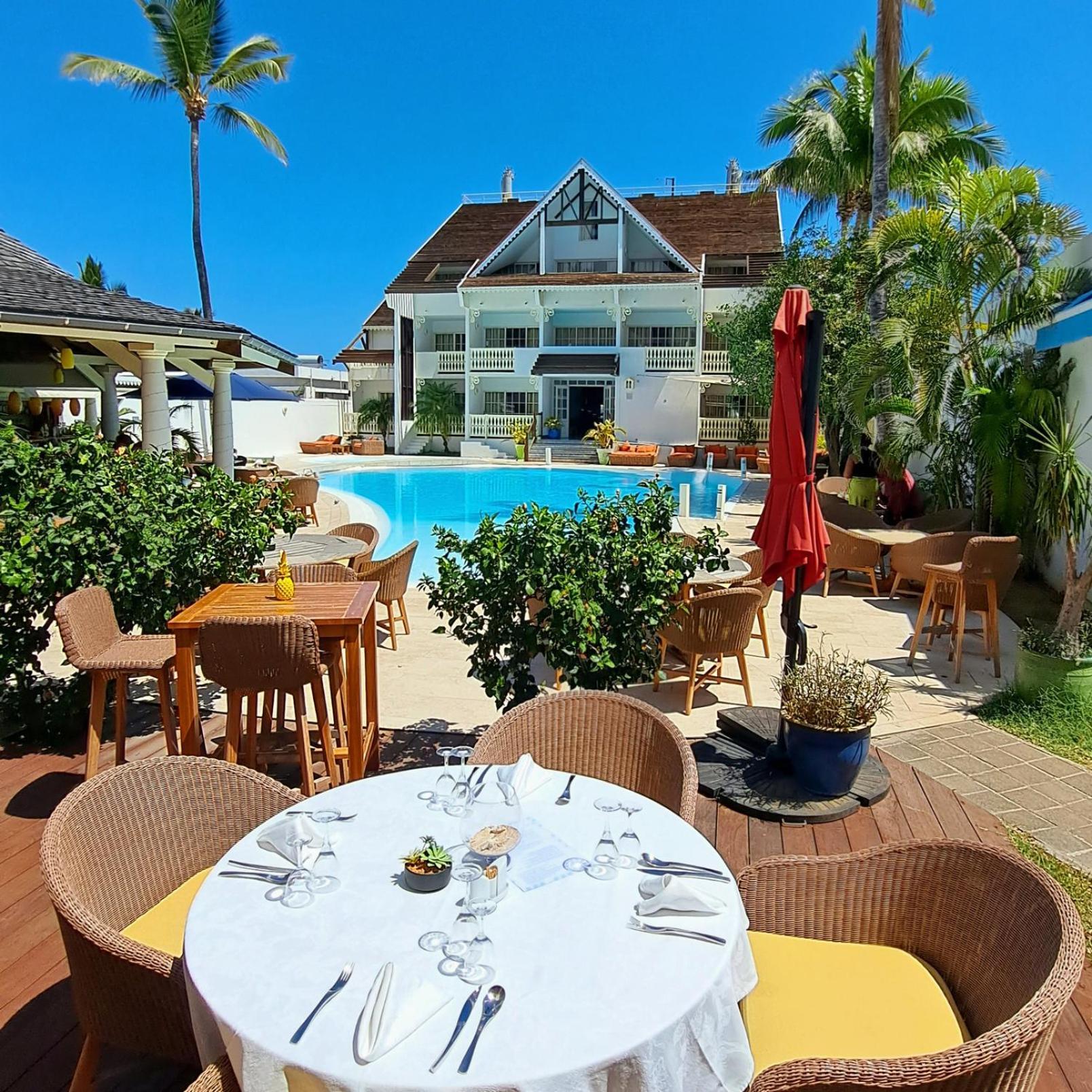 Le Nautile Beachfront Saint-Gilles Les Bains Exterior photo