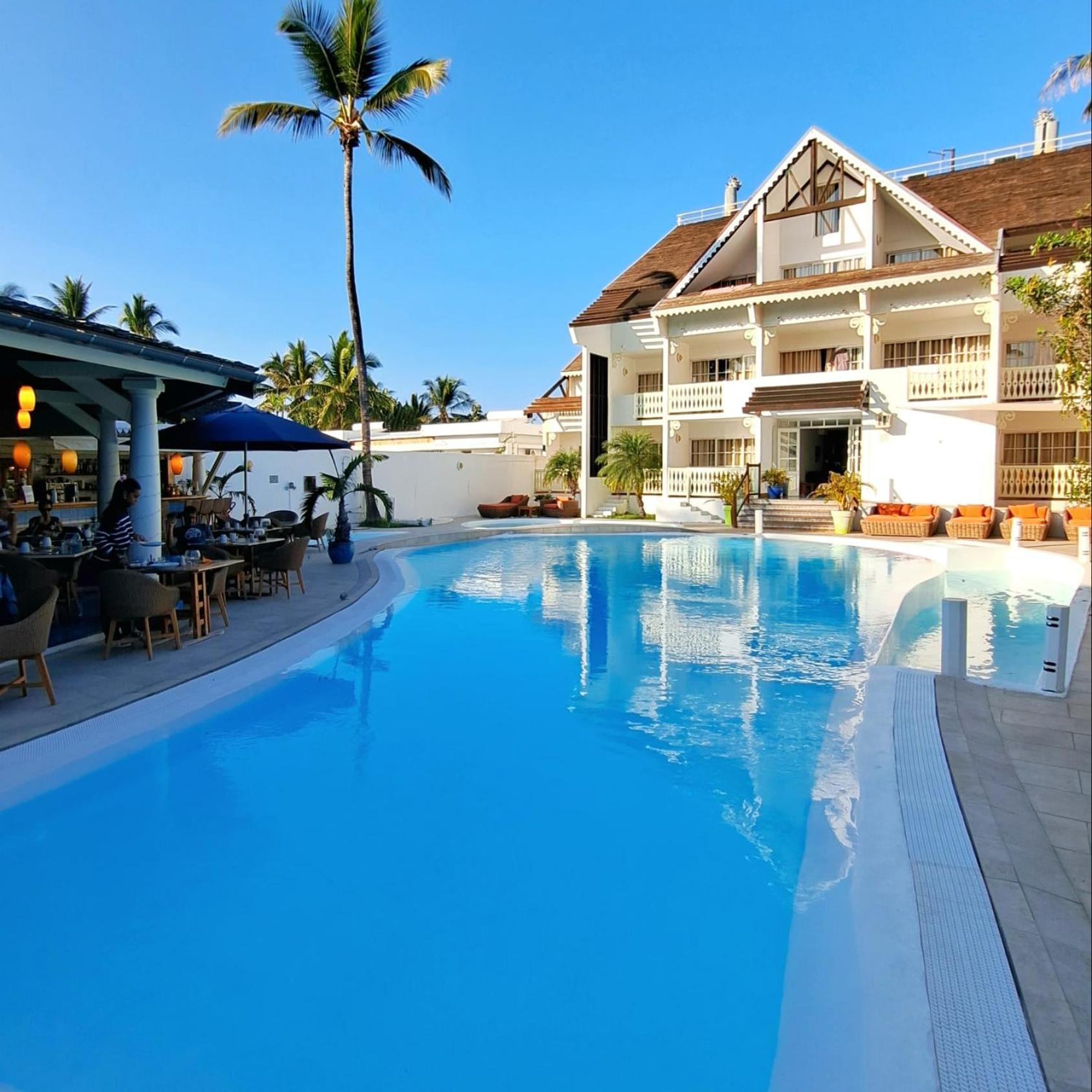 Le Nautile Beachfront Saint-Gilles Les Bains Exterior photo
